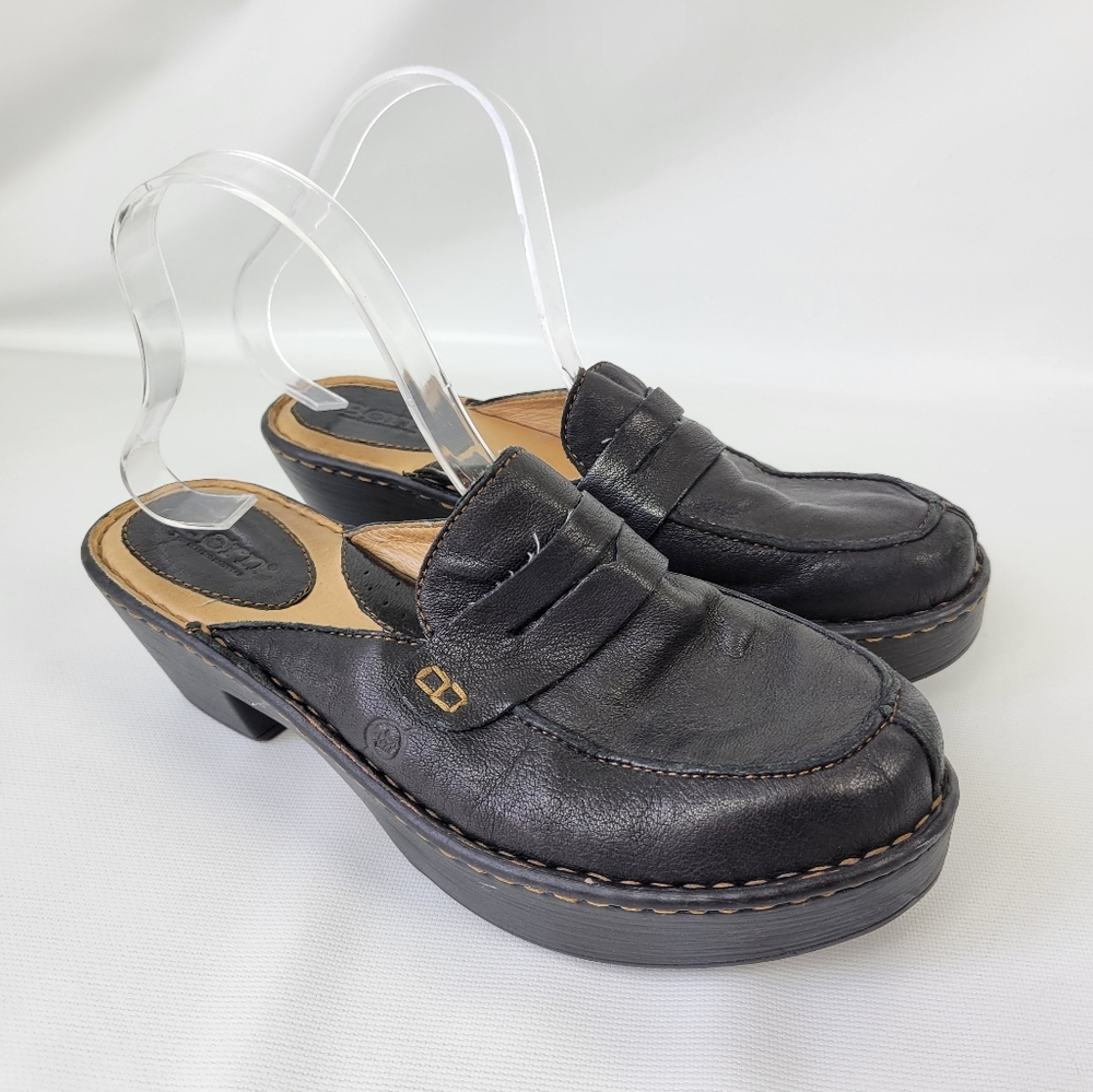 Born Leather Slip On Clogs Sz 9 Like New